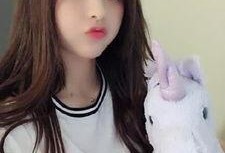 娱乐吃瓜酱女生第六感,娱乐吃瓜酱女生如何洞察娱乐圈风云